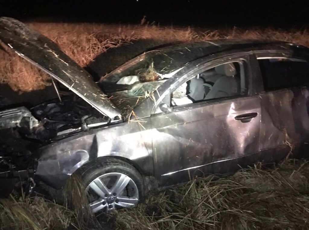 “За Збручем” – На Тернопільщині автомобіль злетів з дороги біля ставок: водій загинув на місці – Новини Тернополя та області