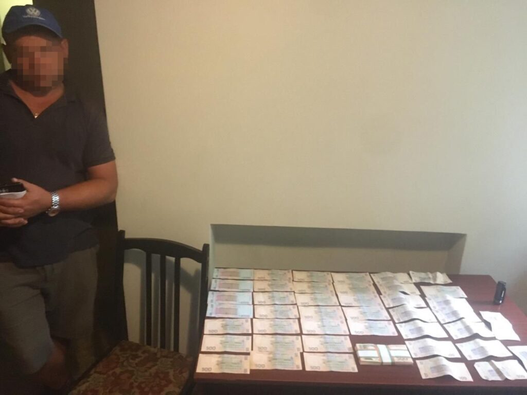 “За Збручем” – Обіцяв за 65 000 гривень “зарезервувати” місце: у Тернополі судитимуть працівника ритуальної служби – Новини Тернополя та області