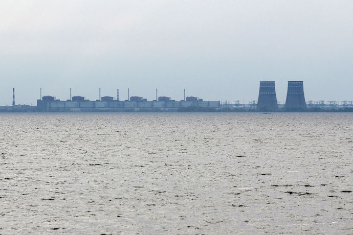 ruxus – “Енергоатом” має терміново провести аналіз безпеки експлуатації ЗАЕС у разі підриву Каховської ГЕС