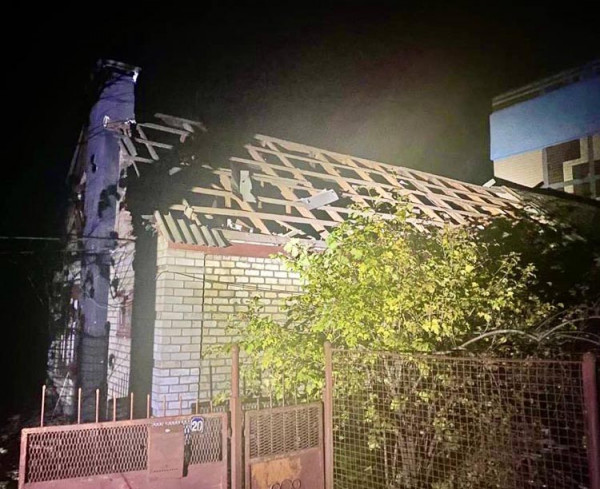 “Дніпро Вечірній” – Гучна ніч у Нікопольському районі: рашисти б’ють мирними містами та селами | Дніпро вечірній