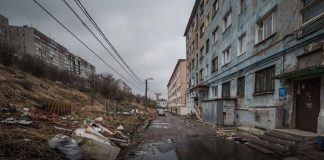 росіяни насміхаються з бідних європейців, але самі живуть без електрики та унітазів